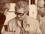 Virginia Tyler (at center)